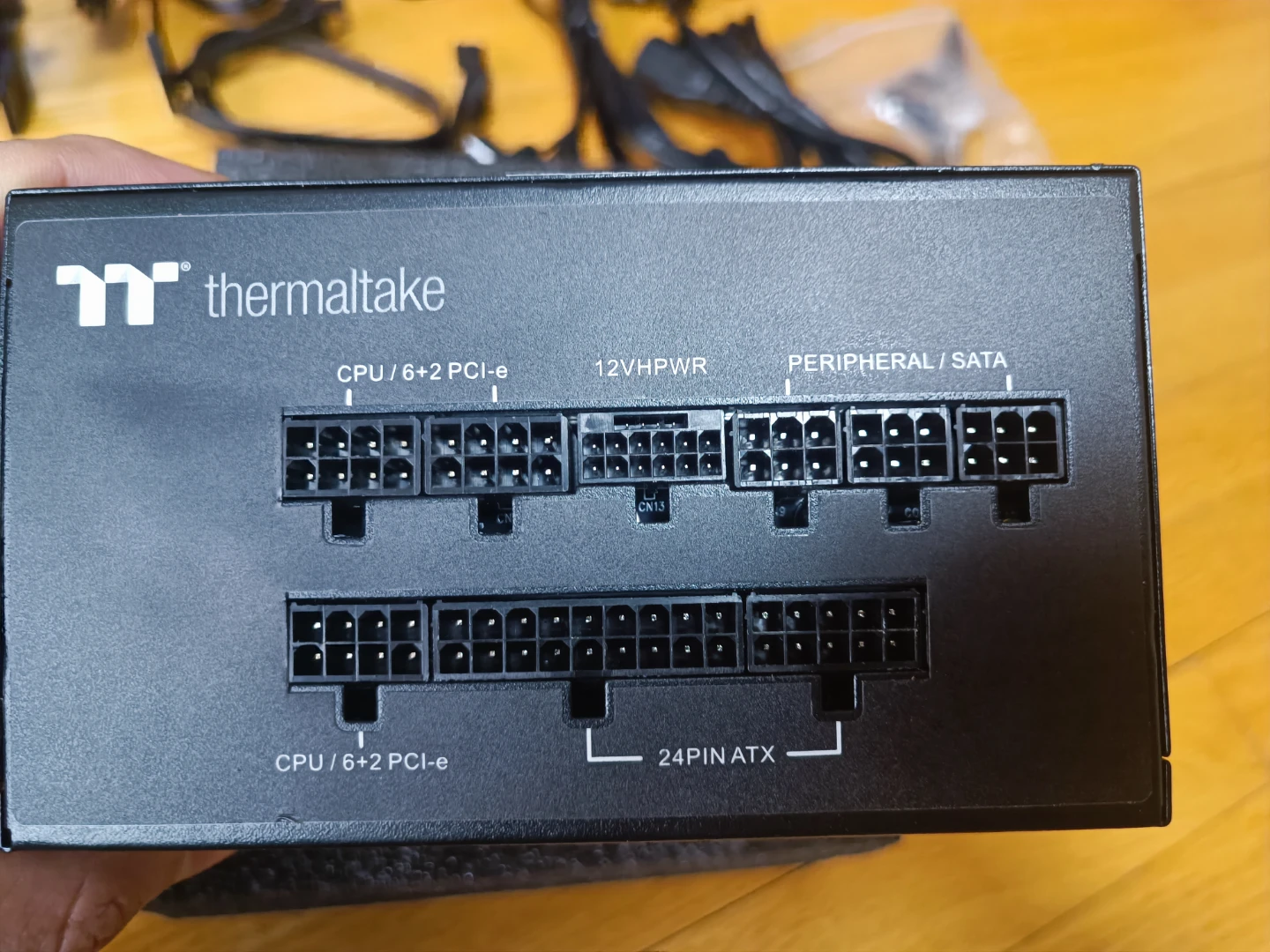 Thermaltake Toughpower GF A3 750W Power Supply - photo 4