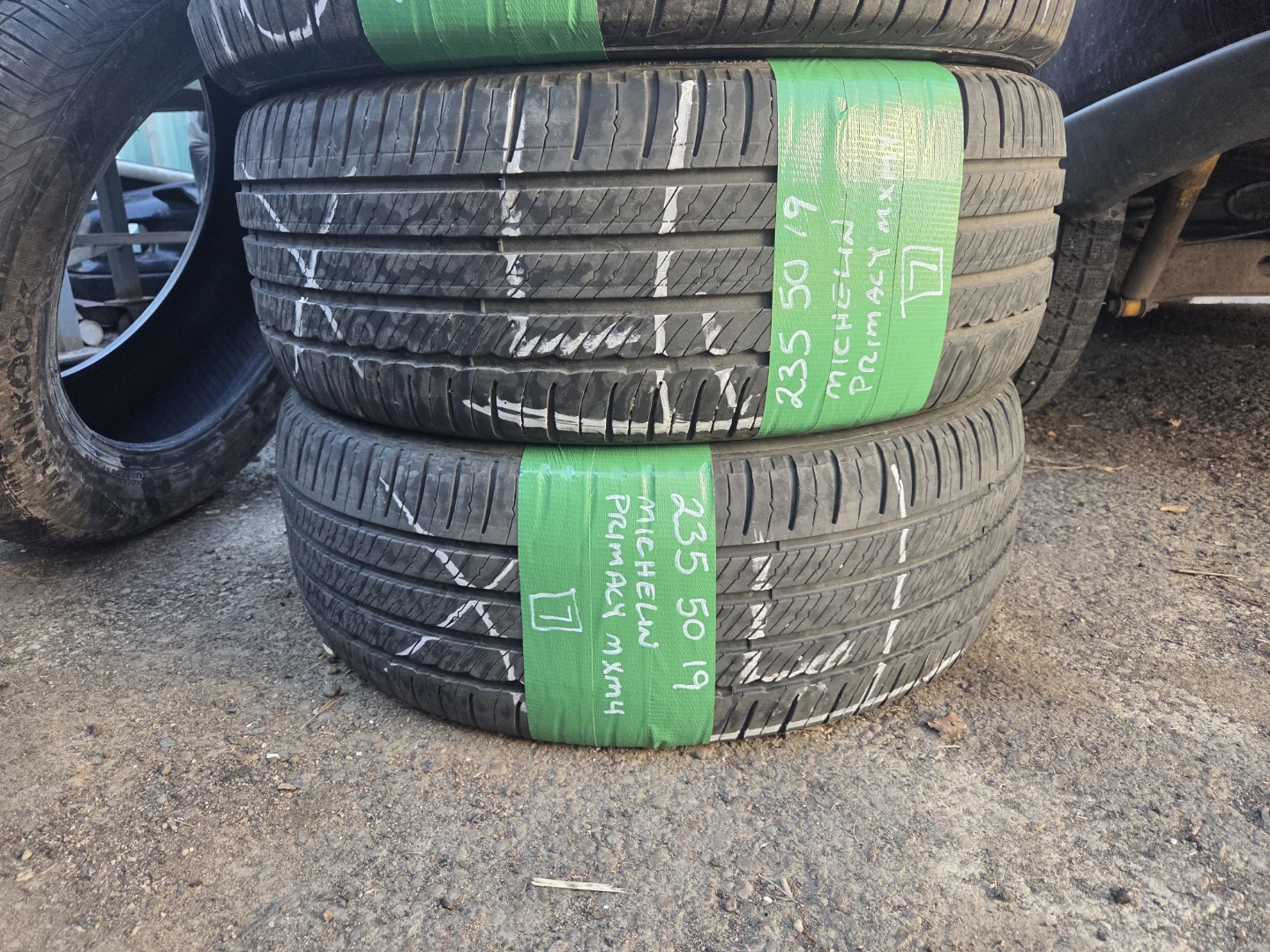 Michelin Primacy MXM4 Tires - 235/50/19
