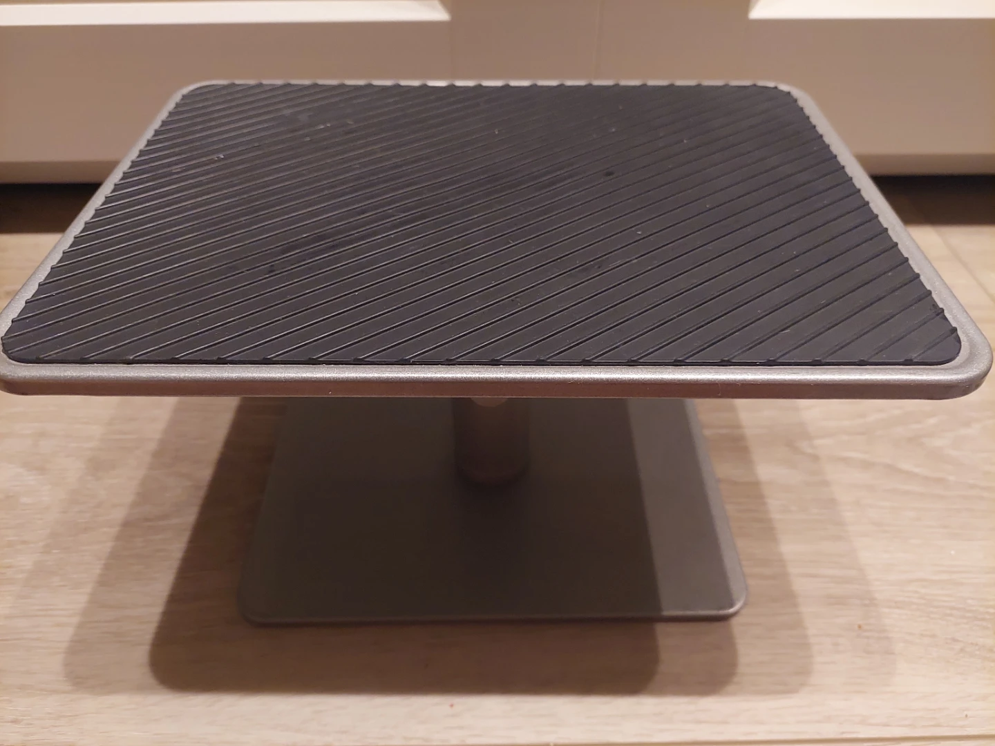 Adjustable Laptop / Monitor Stand