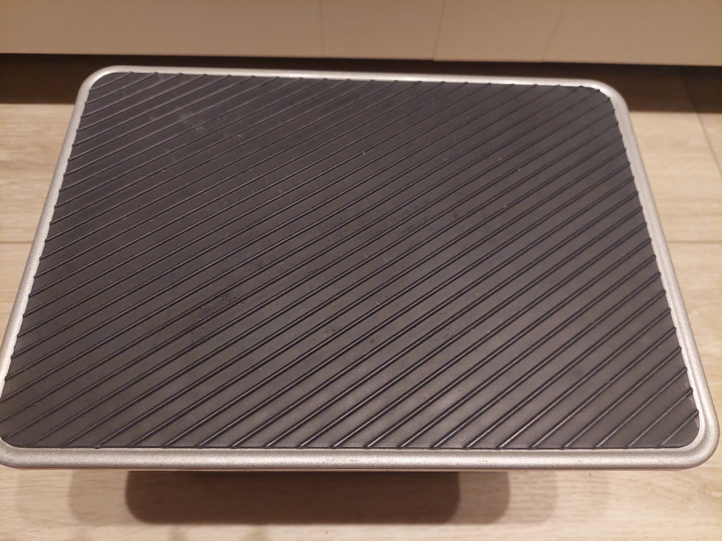 Adjustable Laptop / Monitor Stand - photo 2