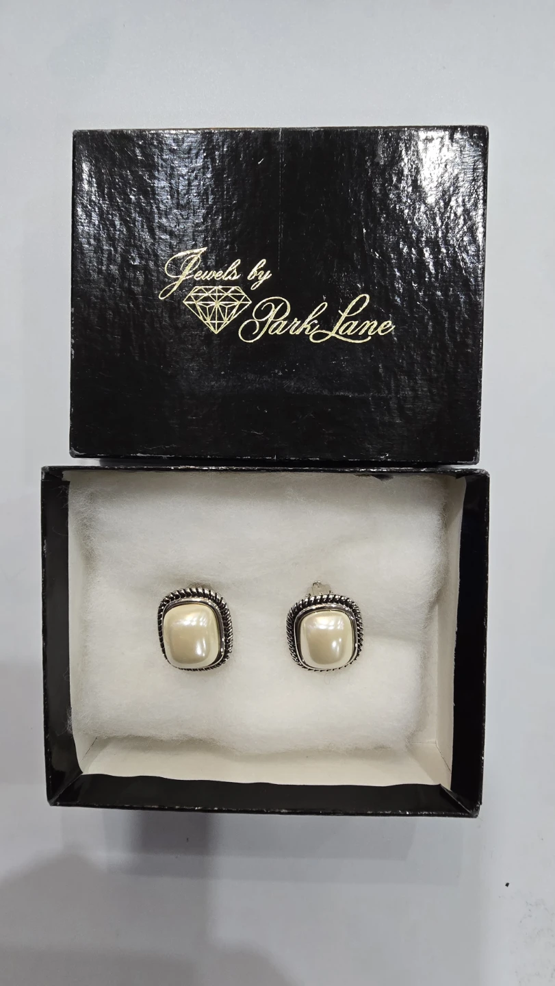 ✨ VINTAGE EARRINGS— 1980s Eaton’s + Park Lane Coralee ✨ - photo 3