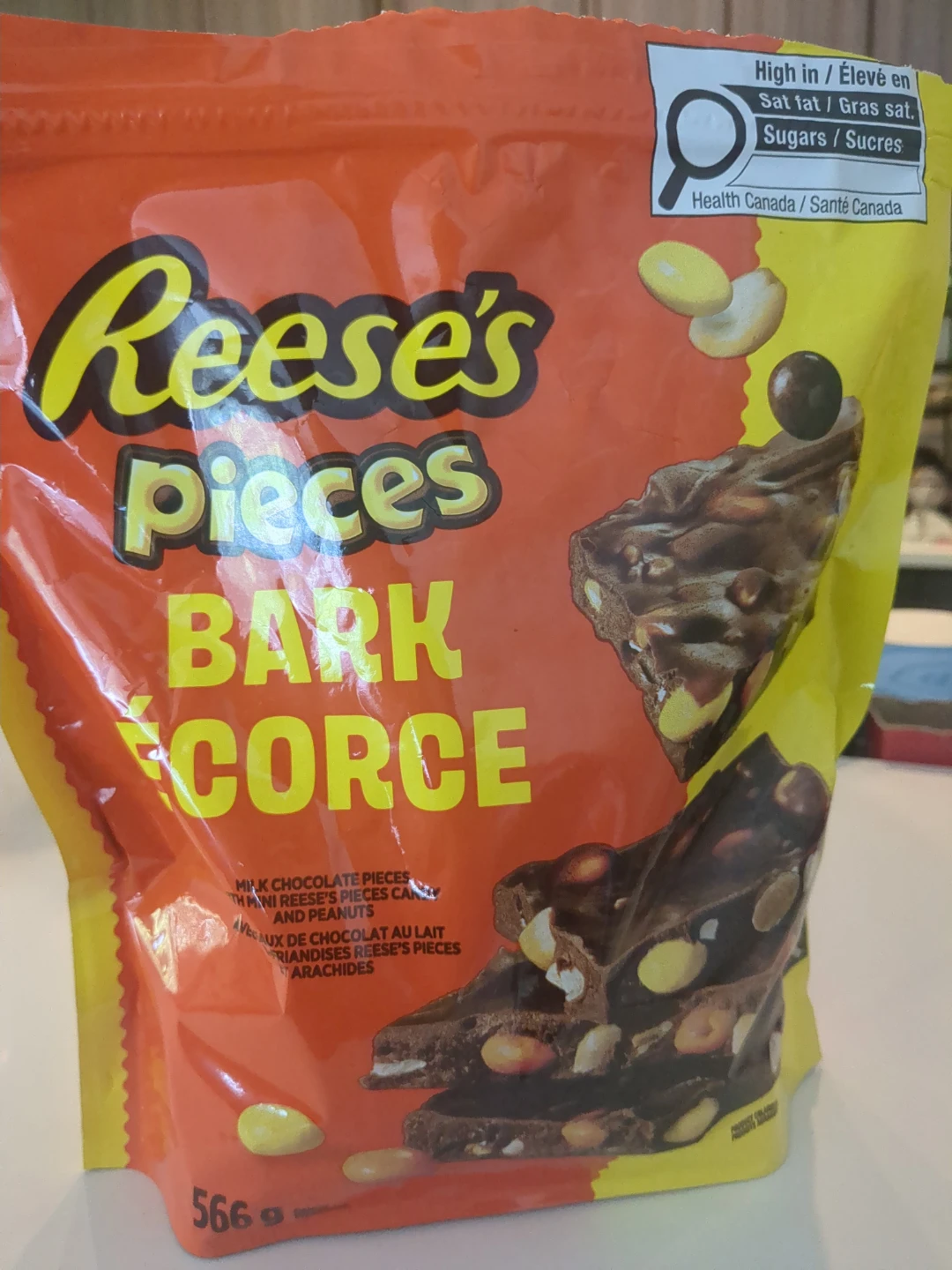 Reese's Pieces Bark 566g Bag