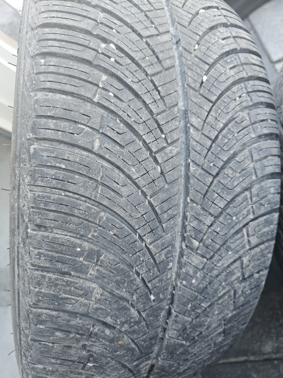 Set of 4 MARVO A/S Tires - 245/40ZR18 97W XL - photo 4