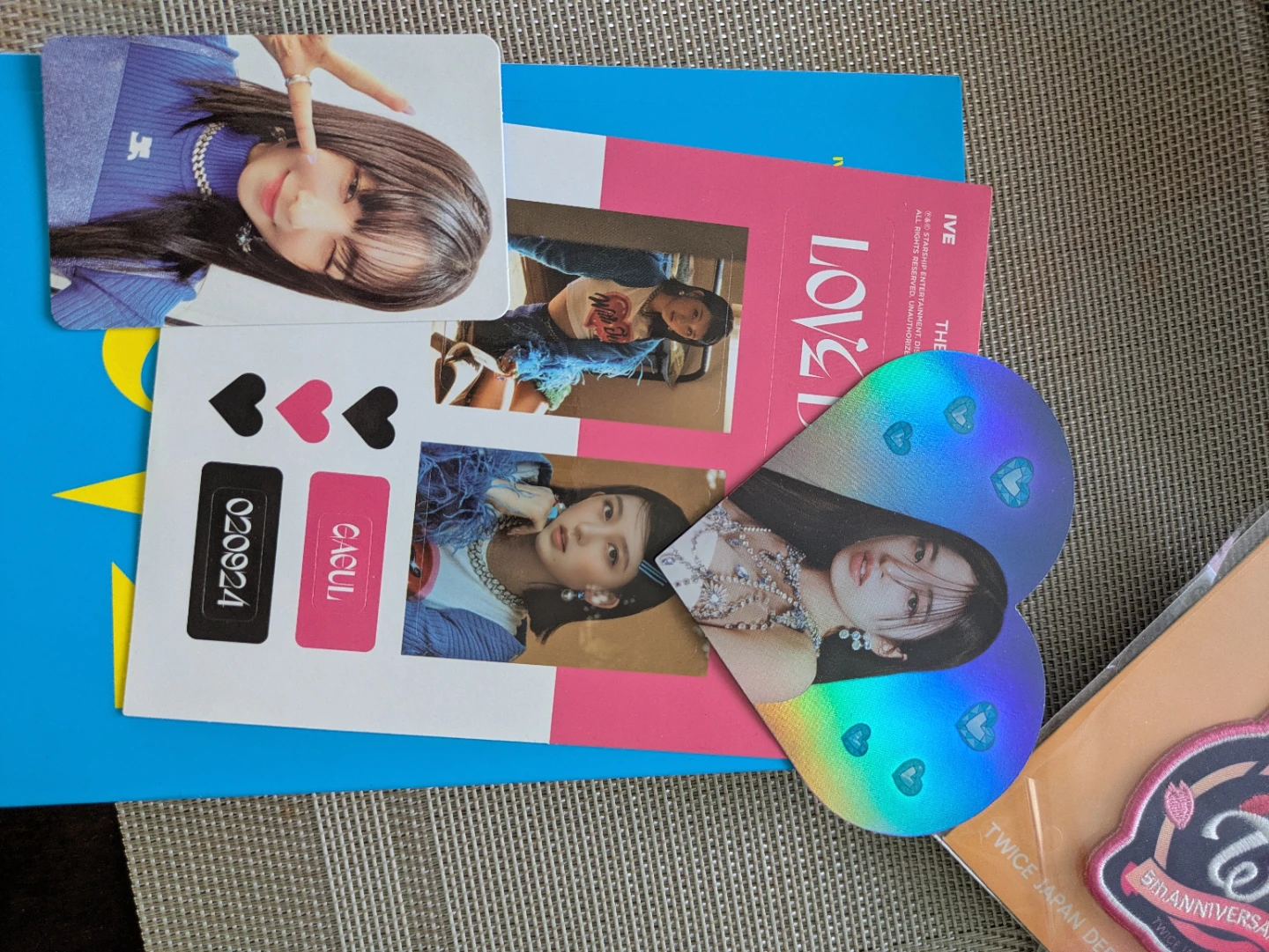 IVE Love Dive Royal Album Photocards - photo 2