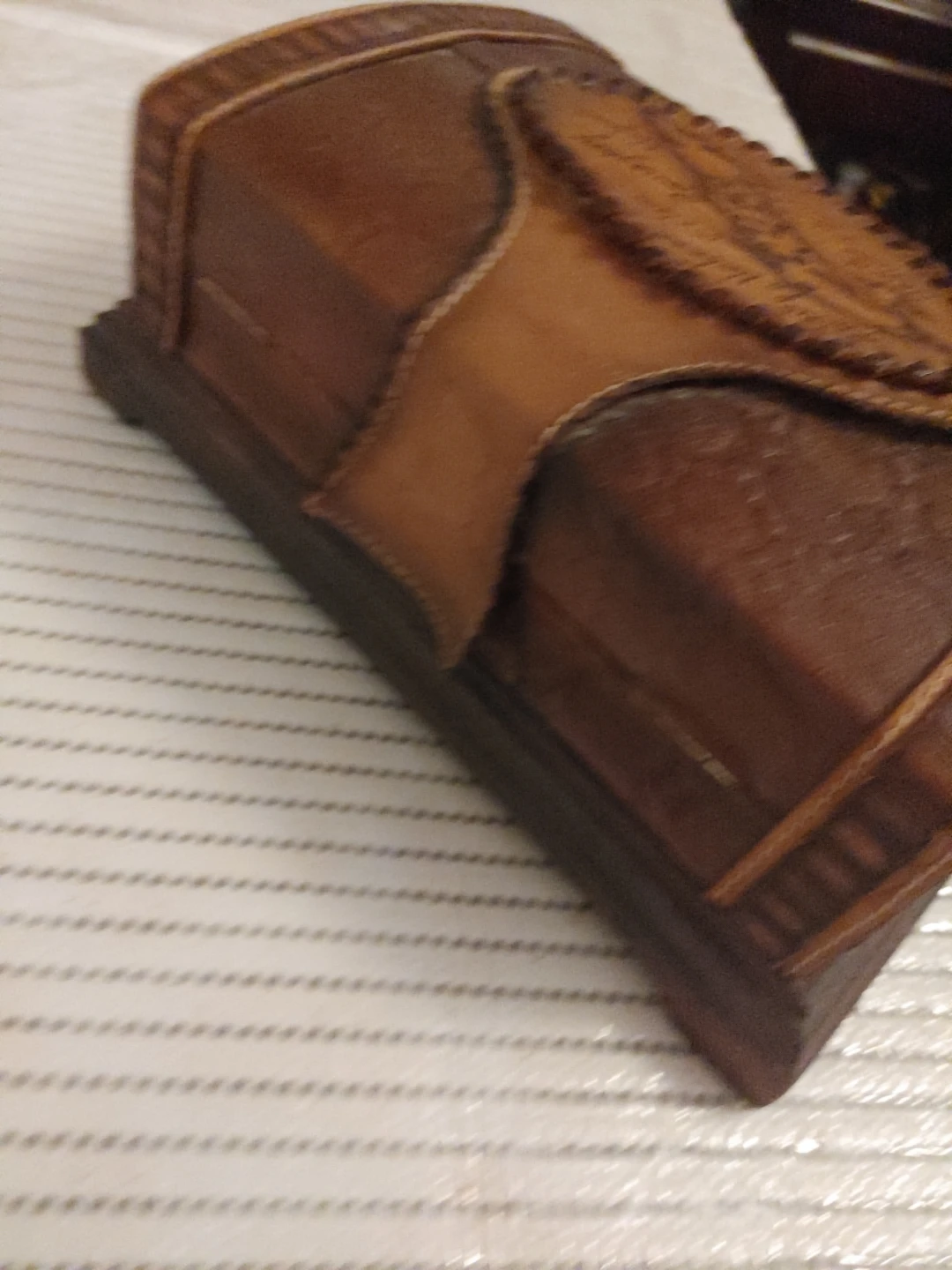Vintage Wooden Trinket Box with Leather Embossing - photo 4