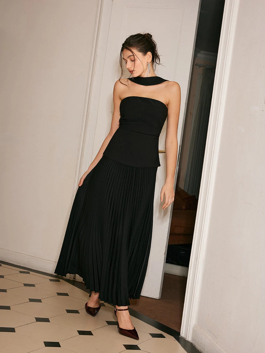 Commense Black Halter Neck Pleated Maxi Dress - photo 2