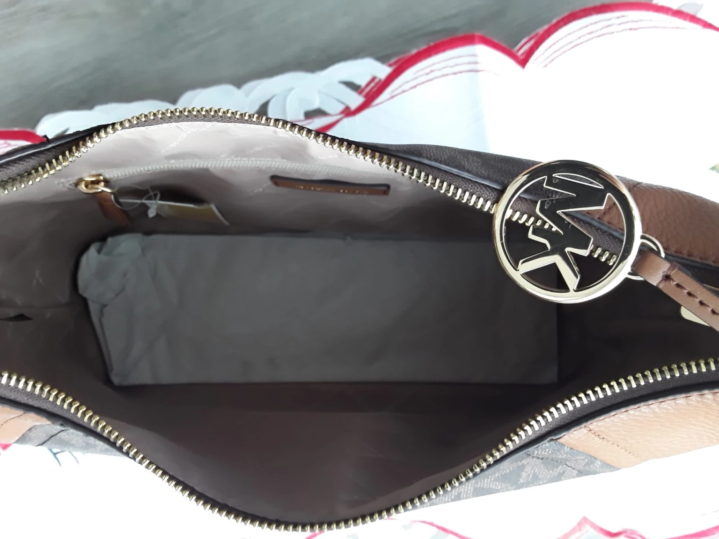 Michael Kors Hobo Bag - photo 4