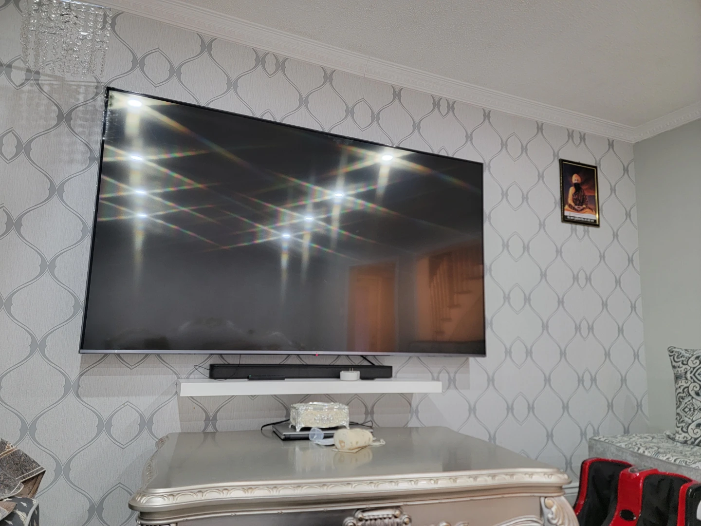 Lg Smart TV 85 inches - photo 2