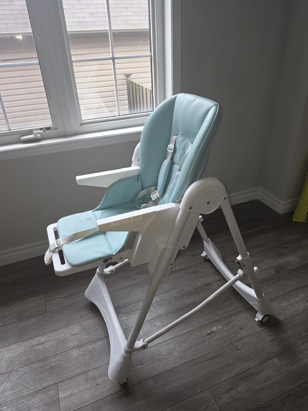 Aqua Blue Toddler High Chair with Tray - photo 4