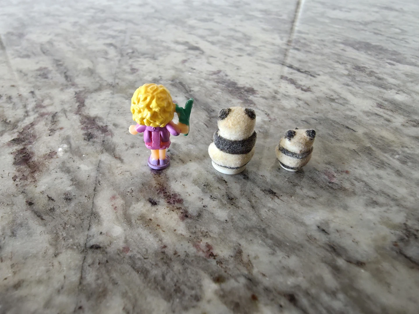 1993 Polly Pocket Pretty Pandas Playset - photo 3