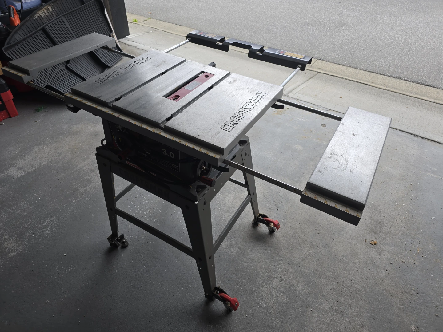 Craftsman 10-Inch Table Saw with Extension Wings - photo 4