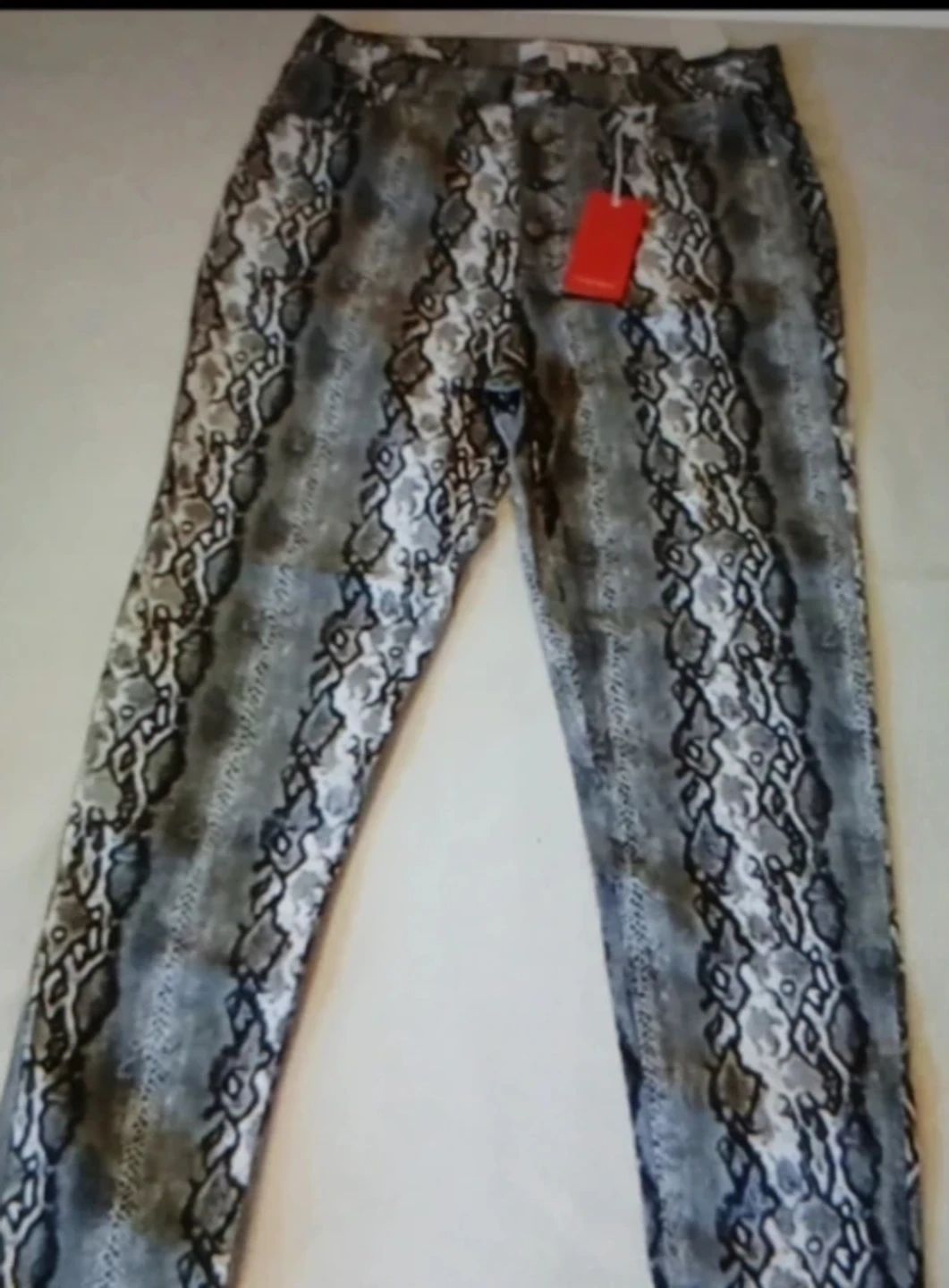 NWT!  RAMPAGE SNAKESKIN PANTS - photo 2