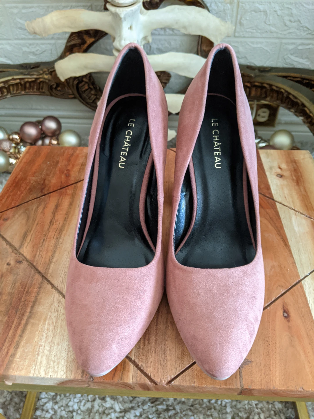 Le Château Pink Suede Heels - photo 2