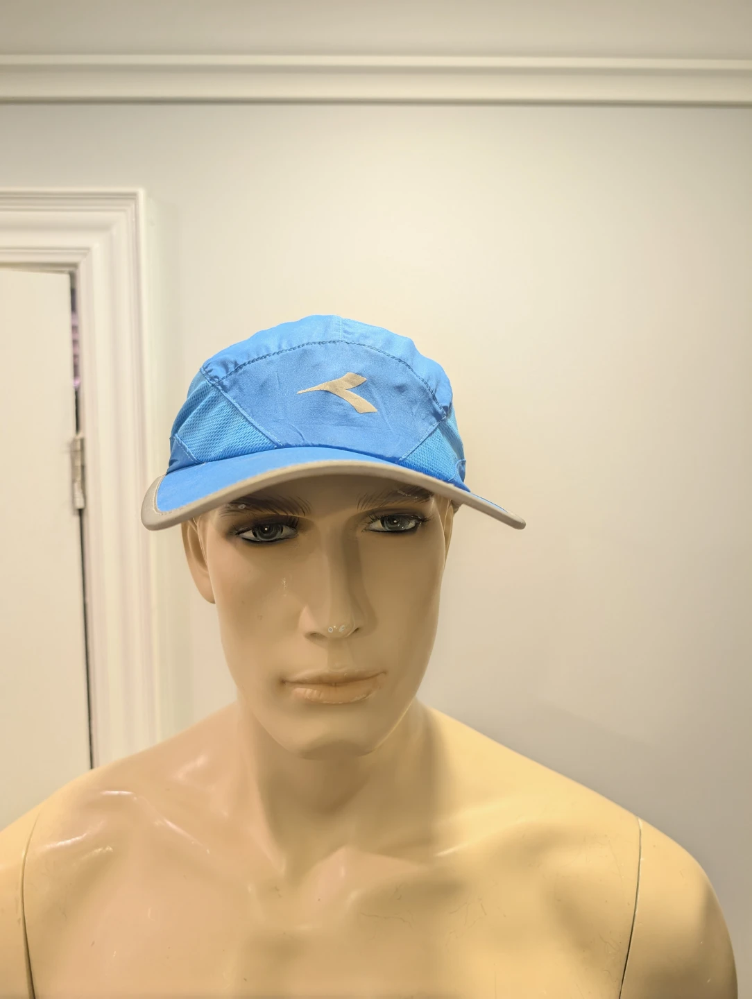 NWOT - Diadora Running Cap Hat Unisex