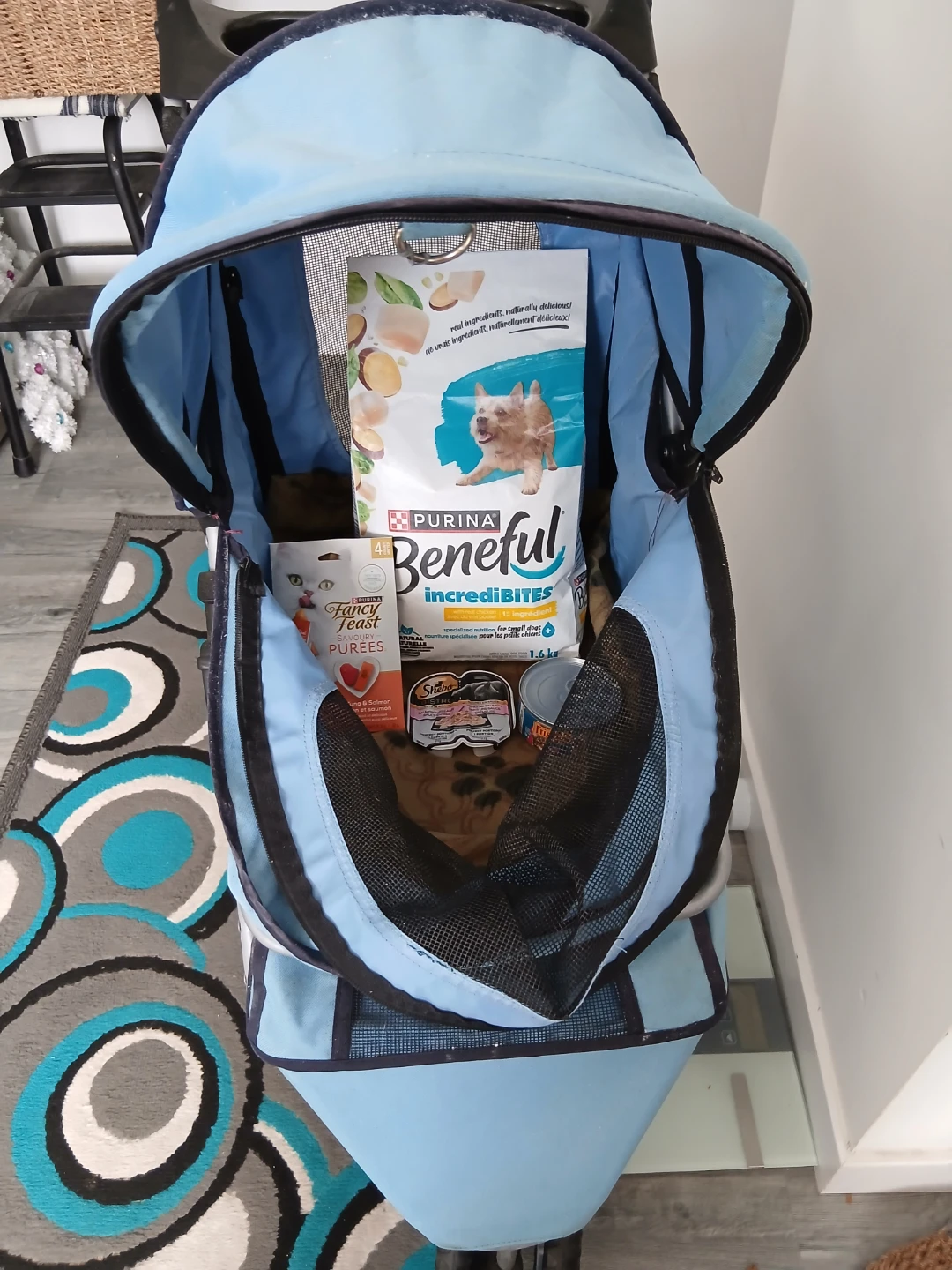 Blue Pet Stroller with Purina Dog Food and Fancy Feast Cat Food - photo 2