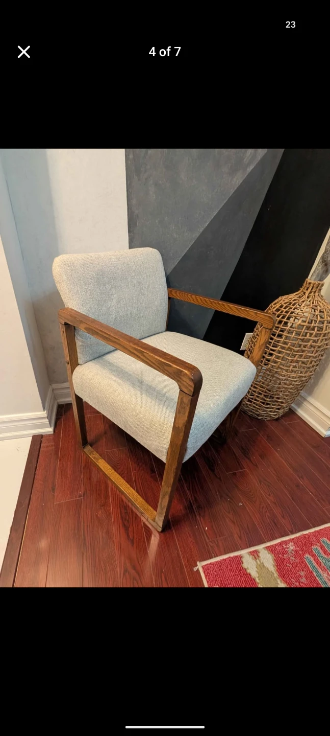 MCM Armchair with wood frame and light grey fabric - photo 4