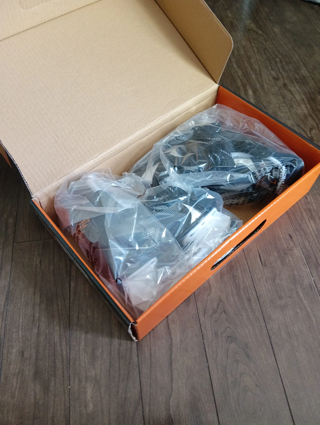 [BRAND NEW] Youth Hockey Skates Size 11 - photo 2