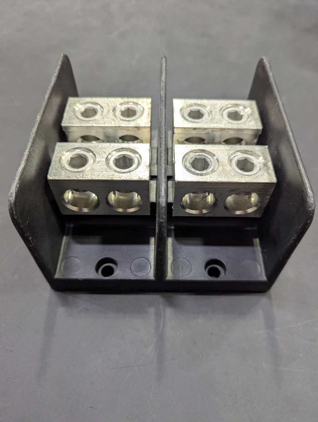 ILSCO PDB-22-350-2 Power Distribution Block