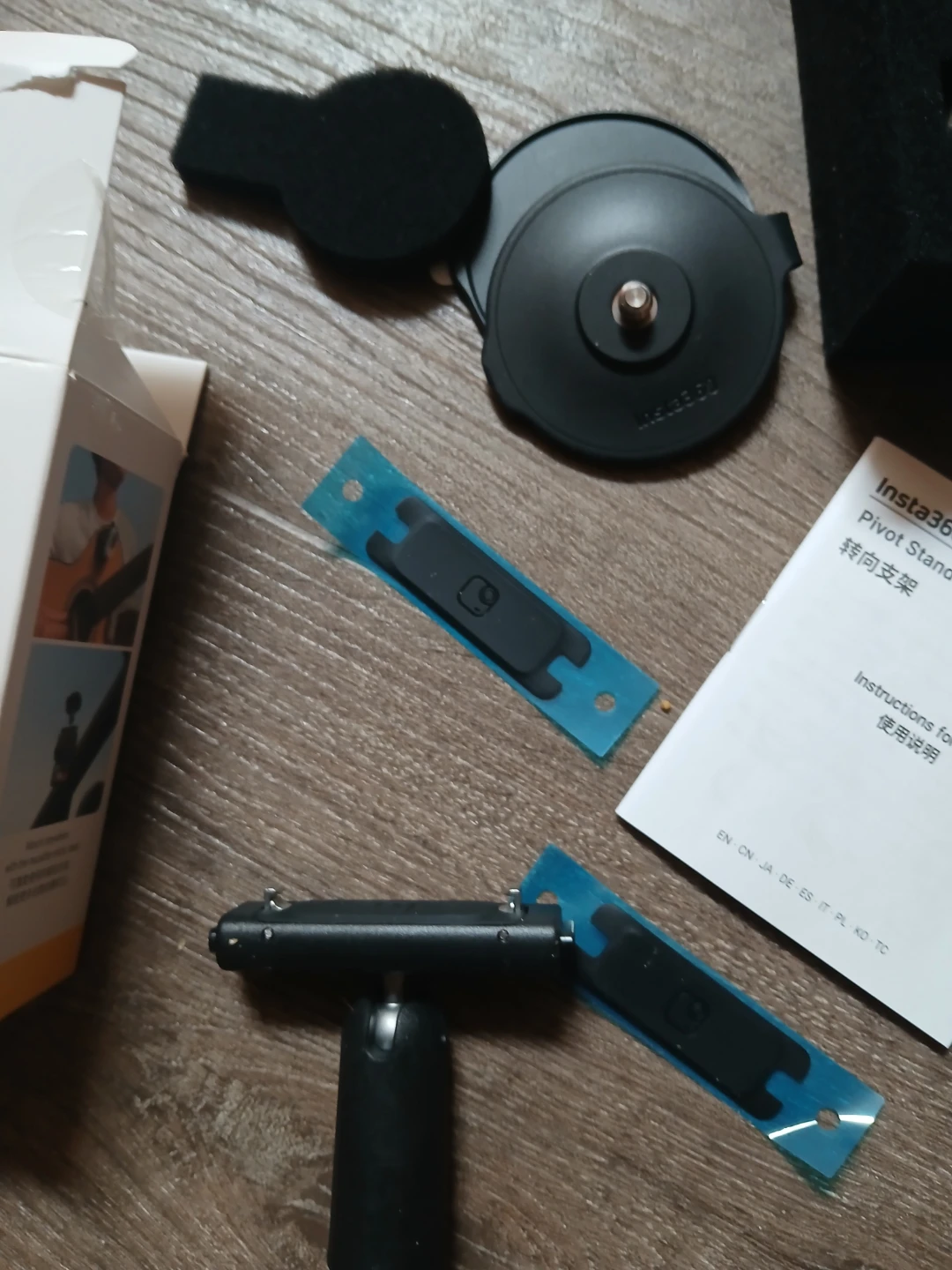 Insta360 GO Ultra Pivot Stand Kit - photo 2