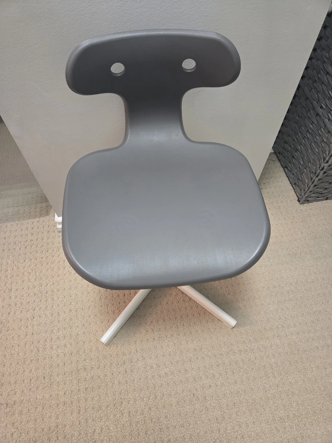 Adjustable Swivel Chair - Grey