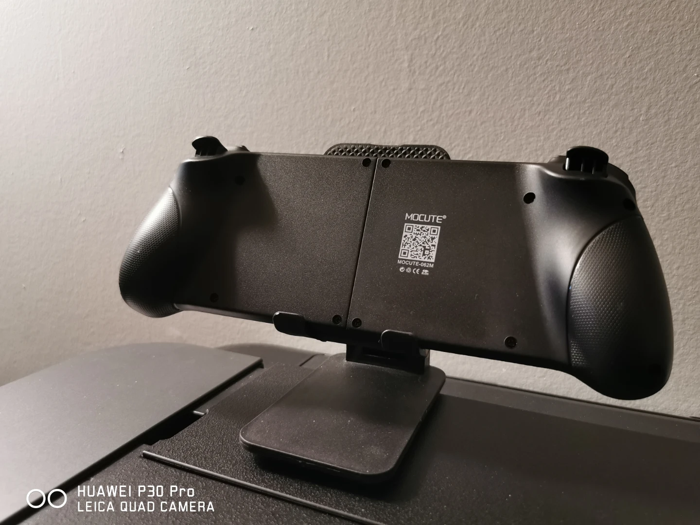 MOCUTE Mobile Game Controller - photo 3
