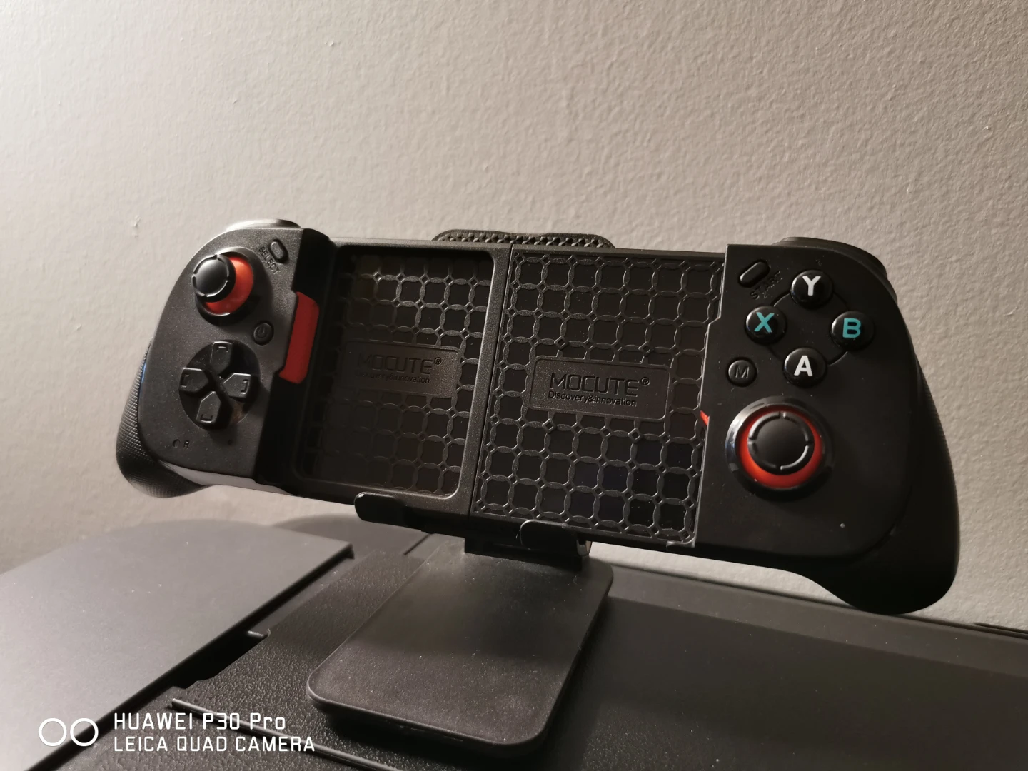 MOCUTE Mobile Game Controller - photo 5