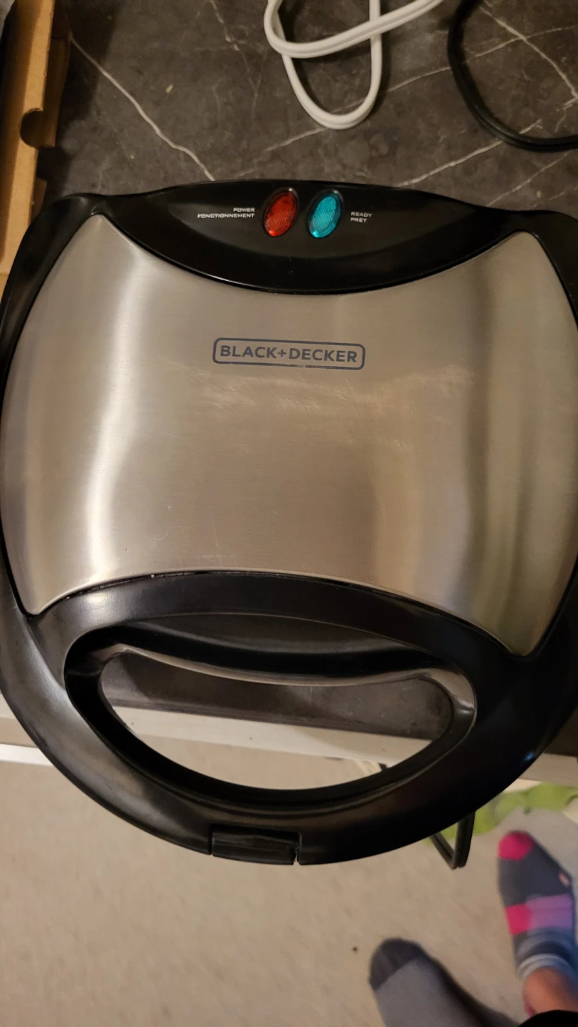 Black+Decker 4-in-1 Waffle, Sandwich, and Grill Maker - photo 2