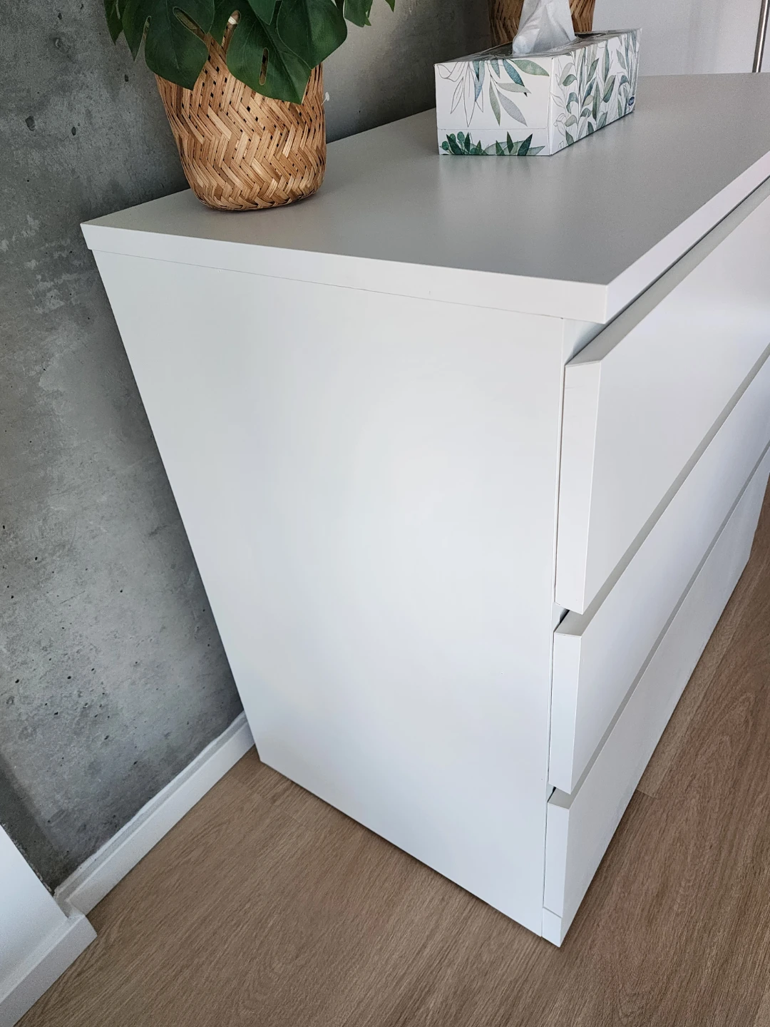 IKEA MALM 3-Drawer Chest - White - photo 3