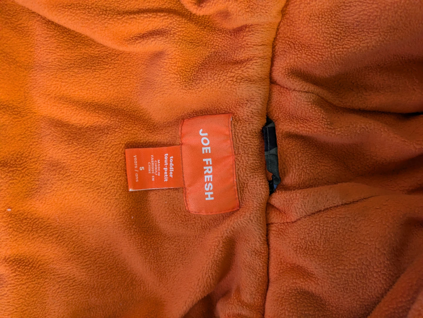 Joe Fresh Toddler Camo Snowsuit Size 5 - photo 4