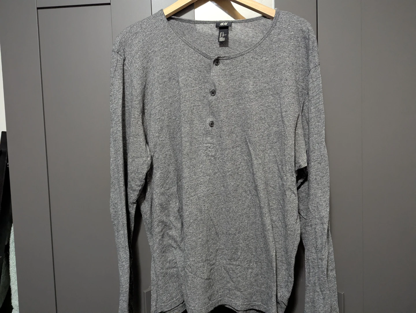 H&M Men's Longsleeve Henley
