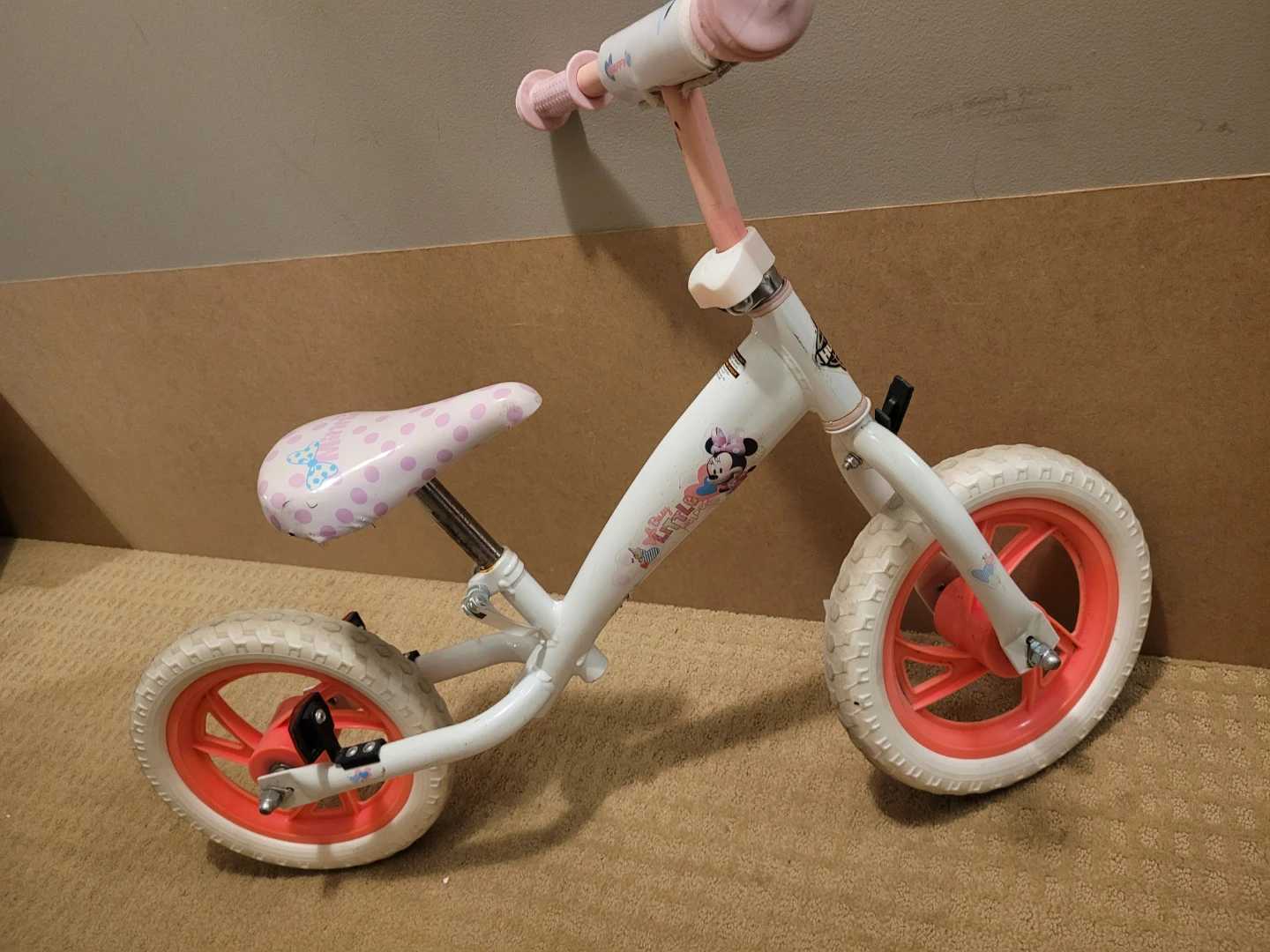 Disney Minnie Mouse Balance Bike - photo 2