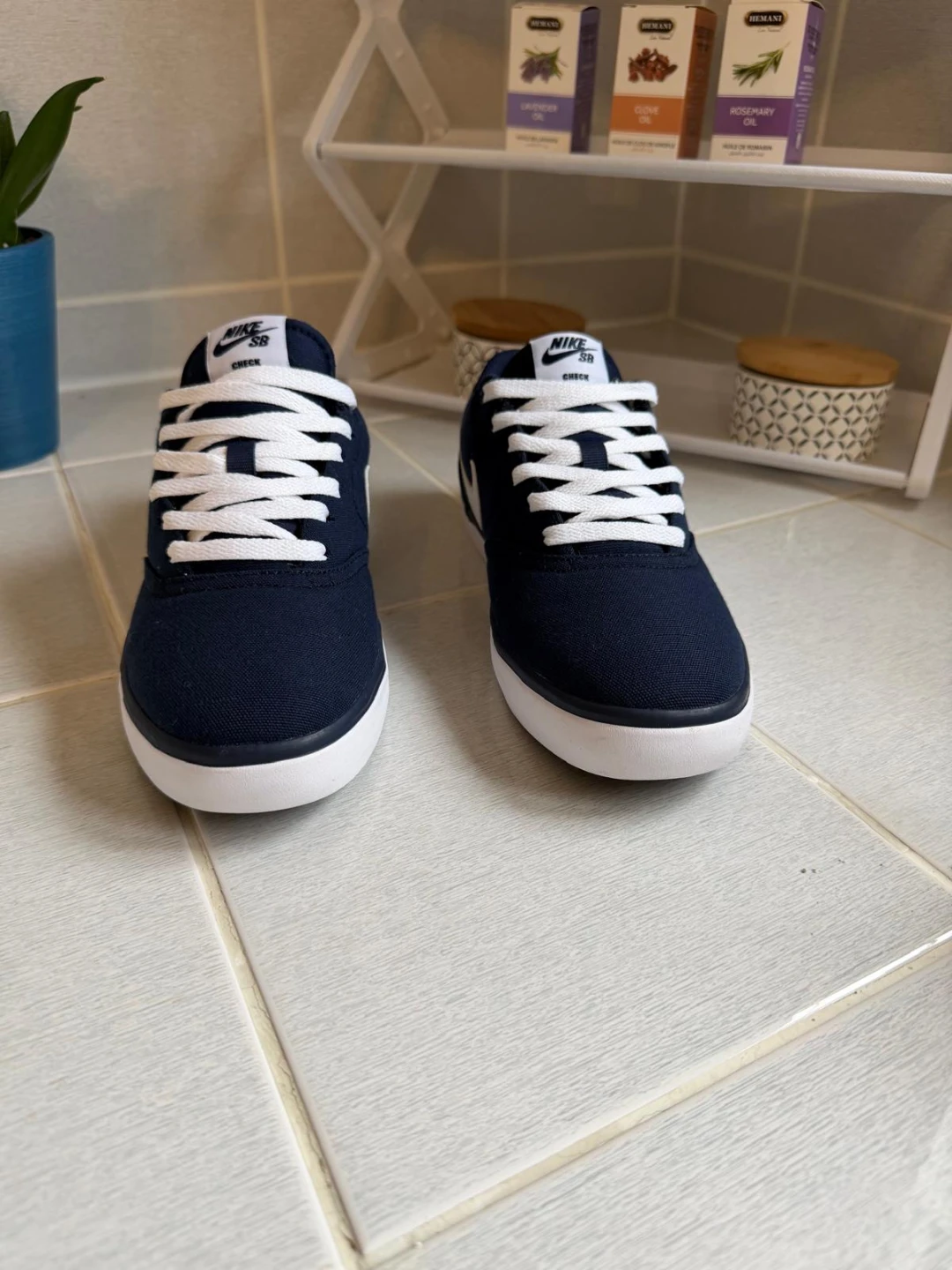 Nike SB Dunk Low Pro Navy White - photo 2