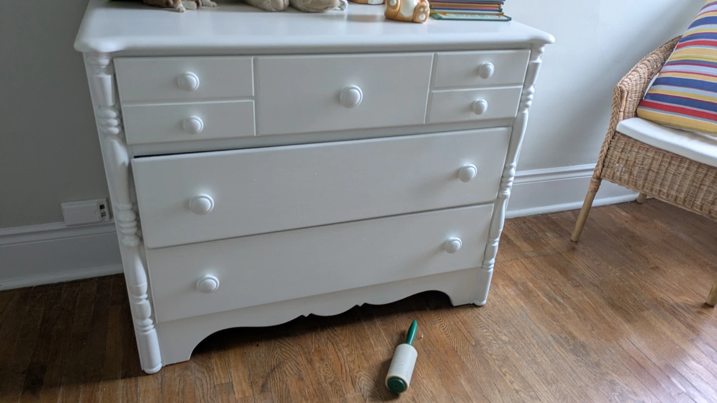 White Dresser with 3 Drawers - photo 2