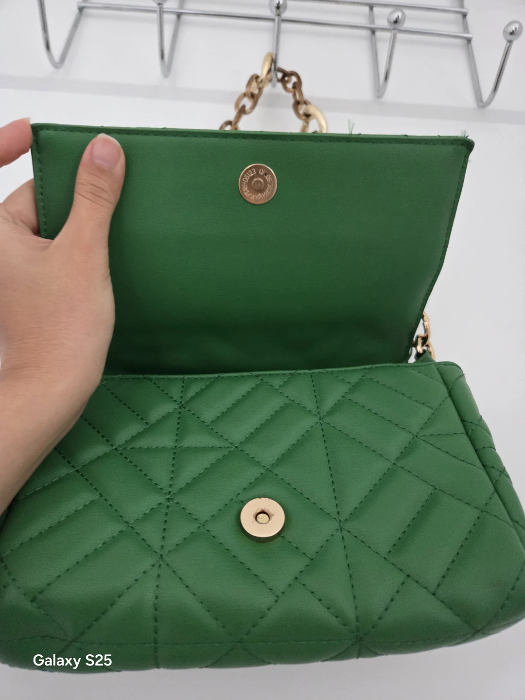 Green Quilted Shoulder Bag with Gold Chain - photo 2