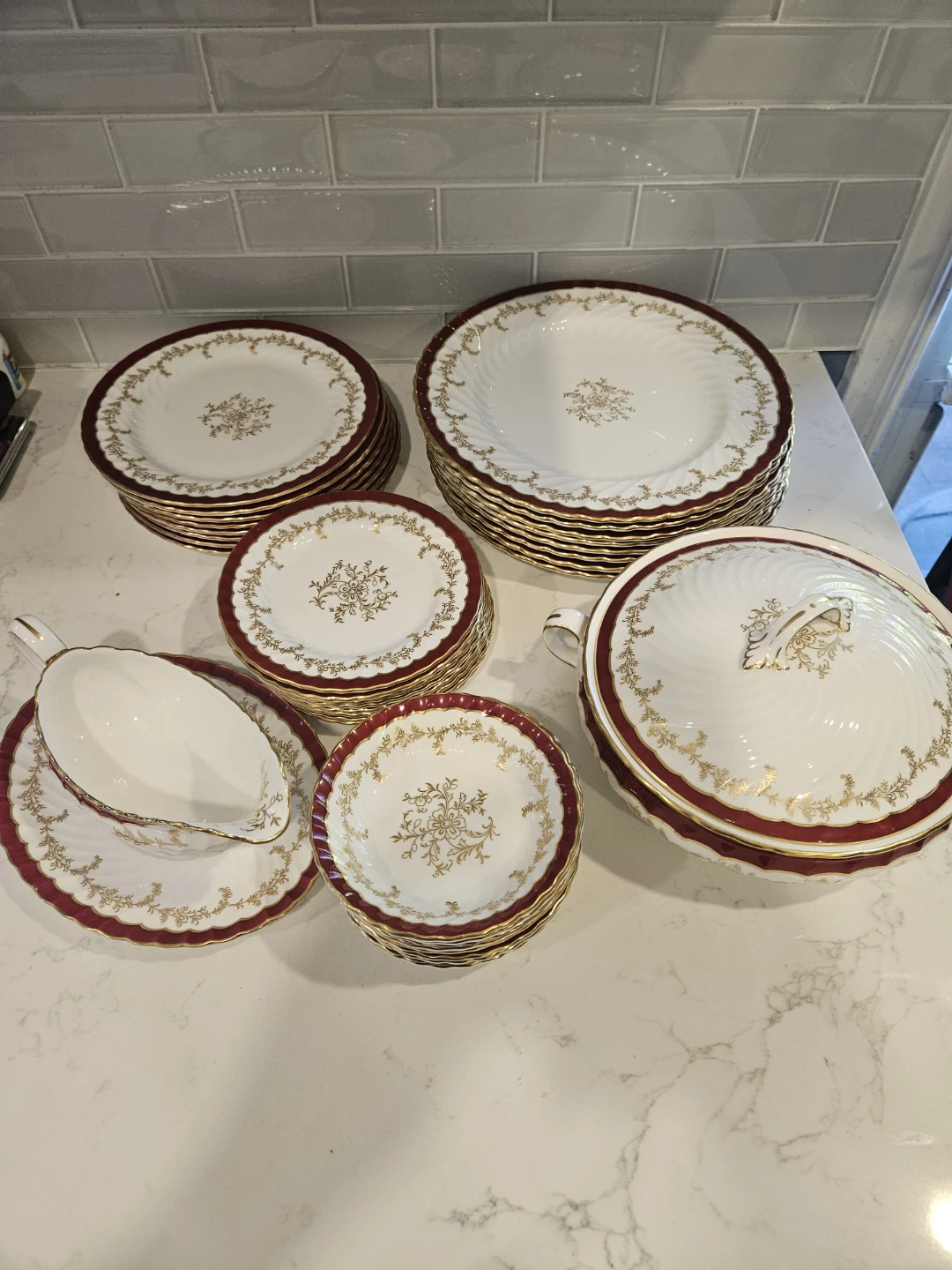 Aynsley England Bone China 36-Piece Dinner Set Service for 8 - photo 5