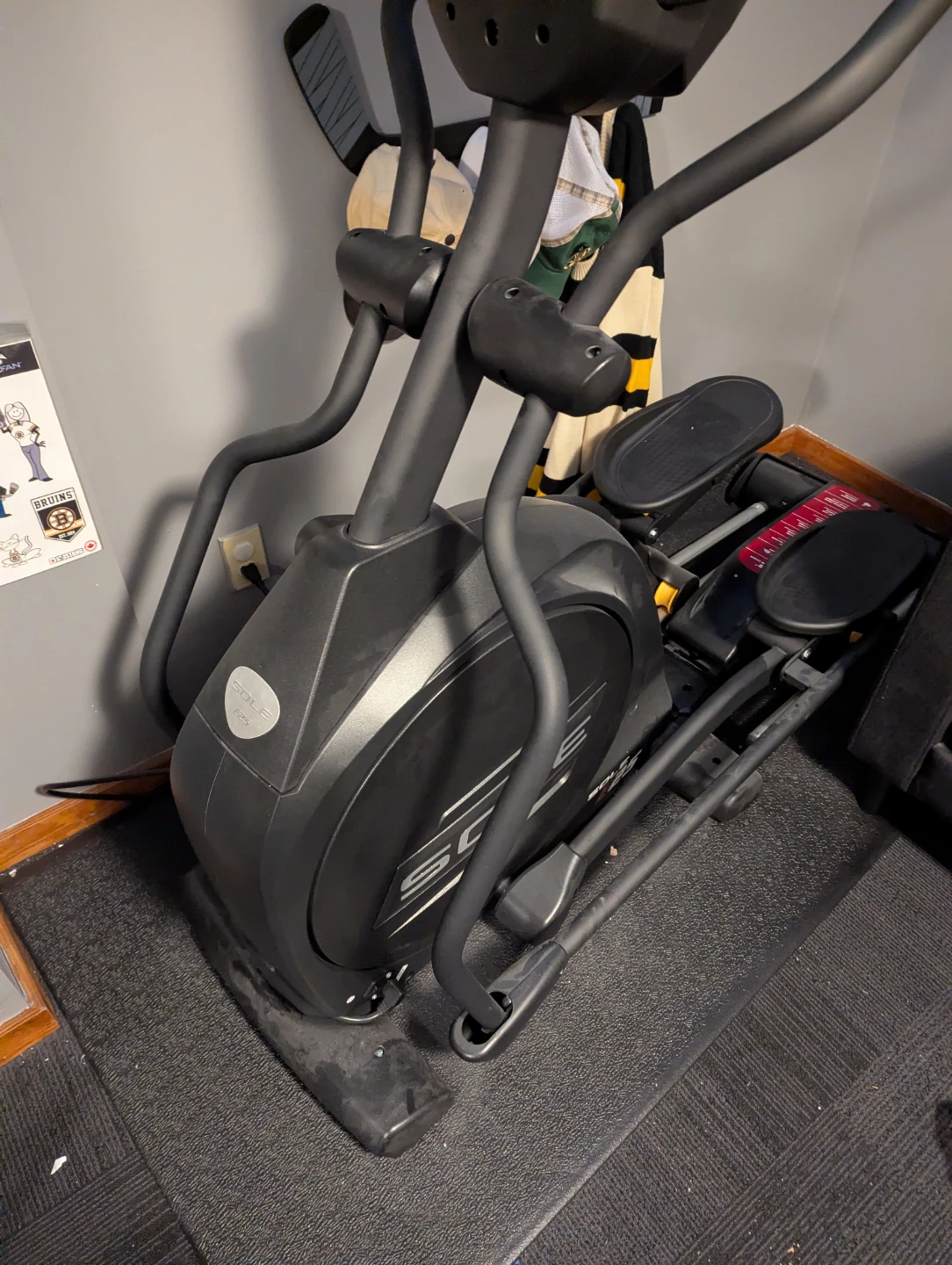 SOLE E25 Elliptical Trainer - photo 2