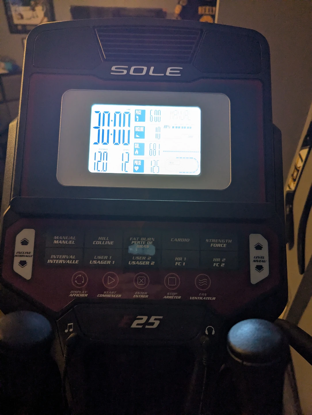 SOLE E25 Elliptical Trainer - photo 3