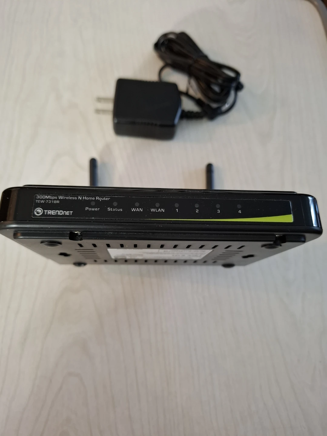 TRENDnet 300Mbps Wireless N Home Router TEW-731BR - photo 2