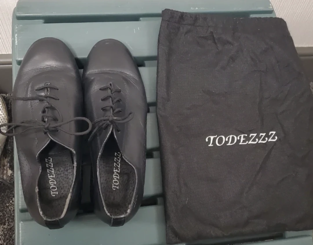 TODEEZZZ Black Dance Shoes with Drawstring Bag - Size 9