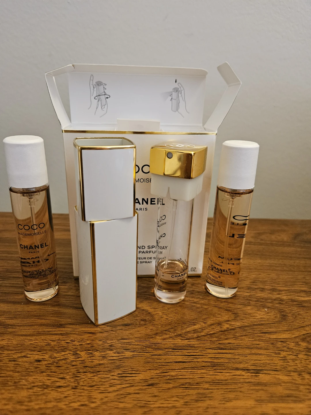 Chanel COCO Mademoiselle Twist and Spray - photo 2