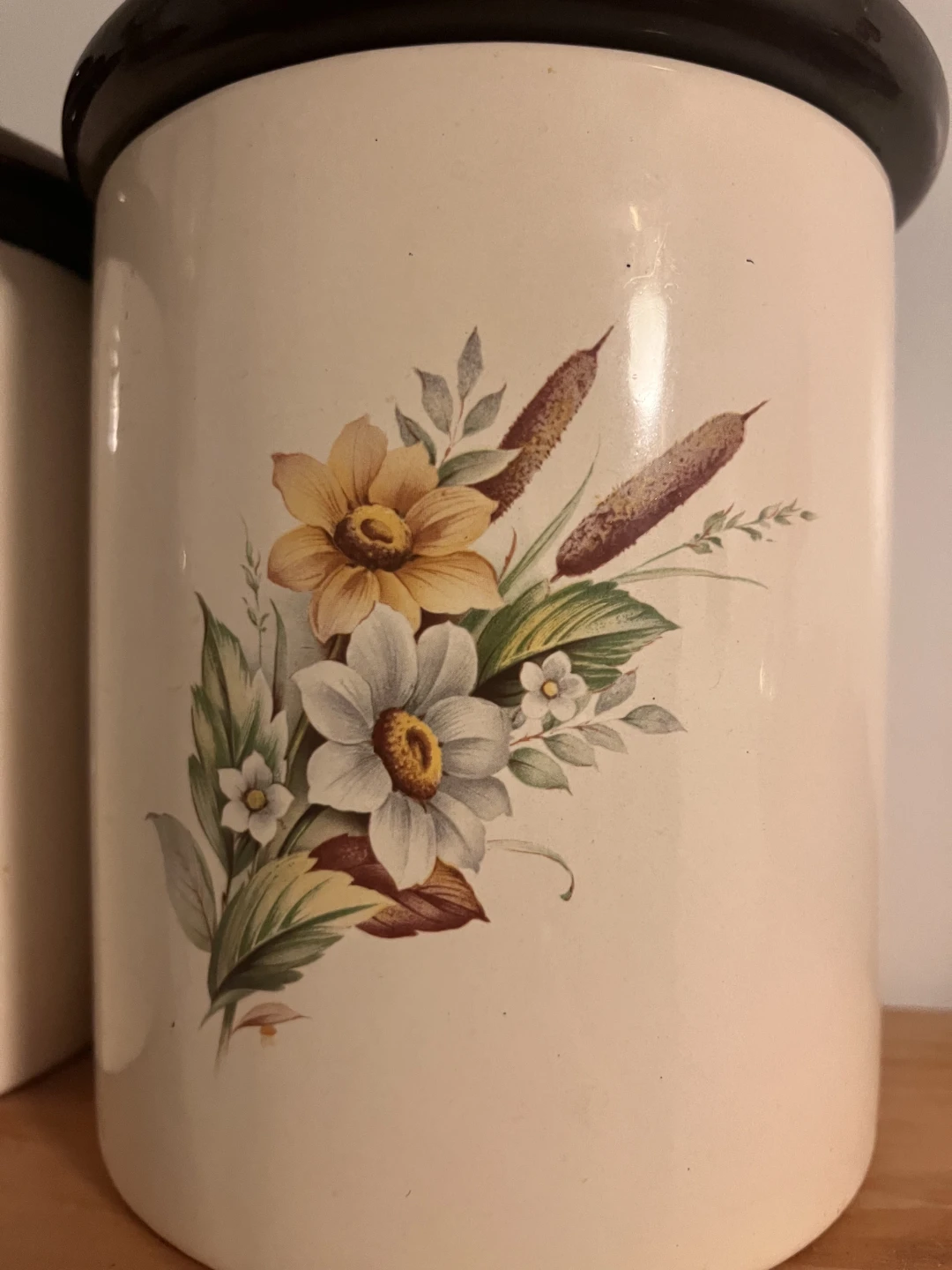 Set of 4 Vintage Floral Kitchen Canisters - photo 2
