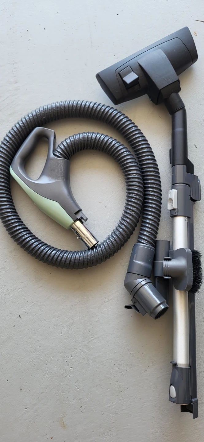 Kenmore 400 Series Vacuum Cleaner - photo 4