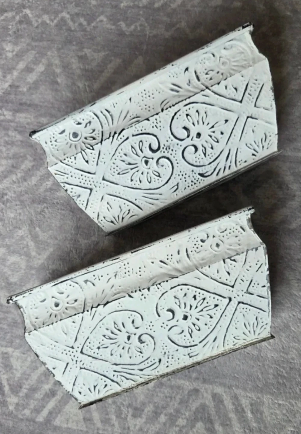 2 Embossed Metal Planters 🪴