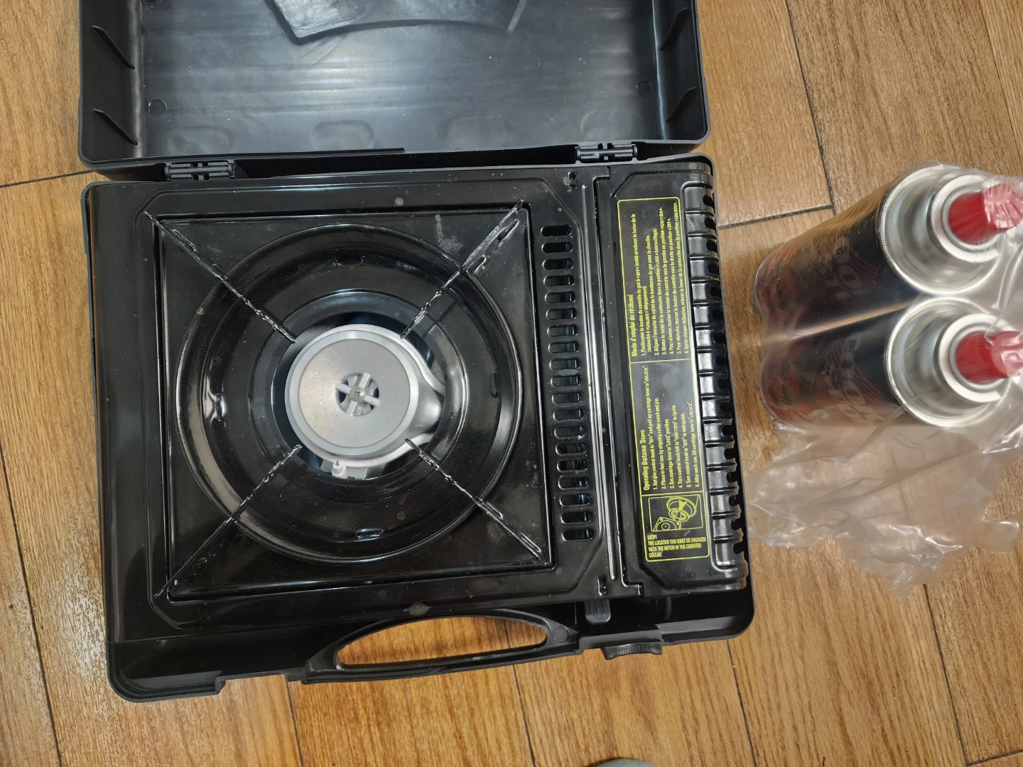 Martin Portable Butane Gas Stove with 2 Fuel Canisters