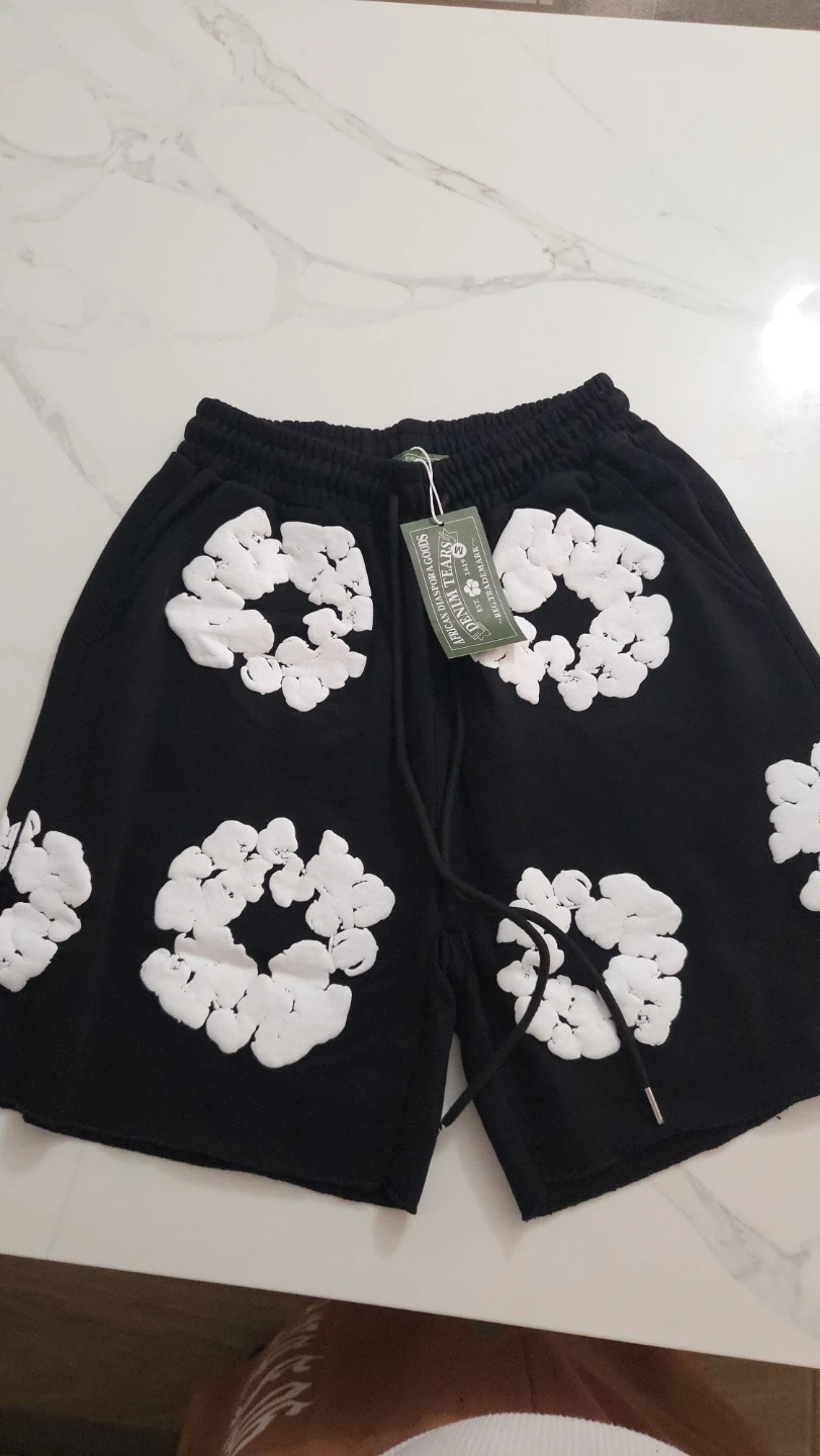 DREAM PLUG Shorts Black Floral Applique Drawstring Size Medium - photo 3