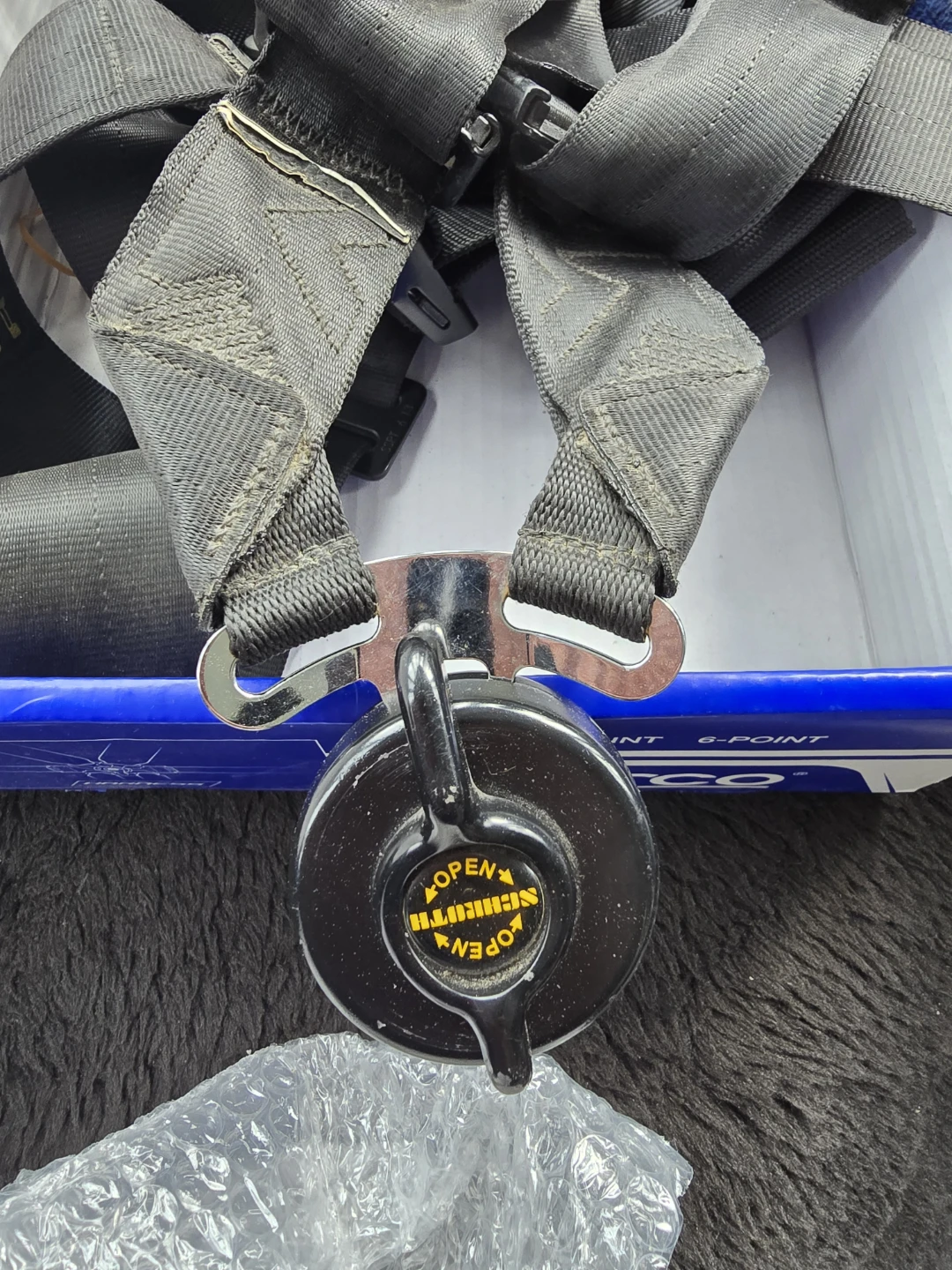 6 point harnesses