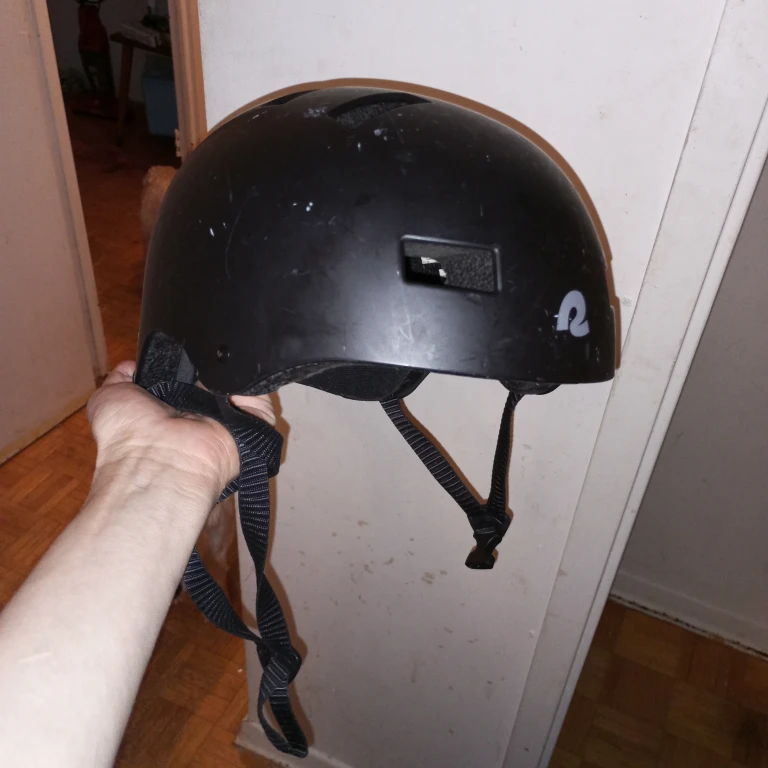 Dakota Bicycle Helmet - Black - Size L