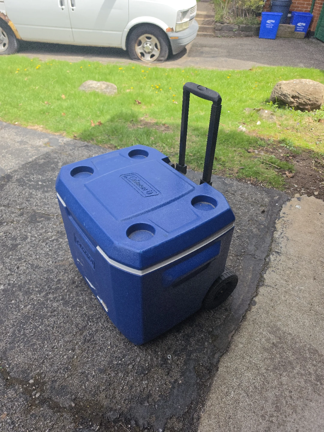 Coleman Rolling Cooler - photo 3