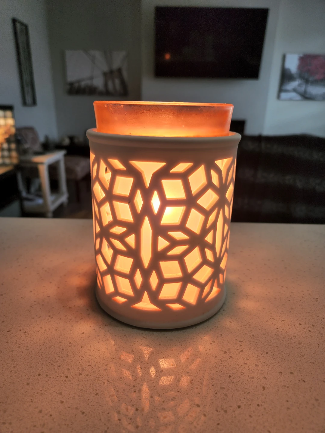 Pink / White Cutout Patterened Scentsy