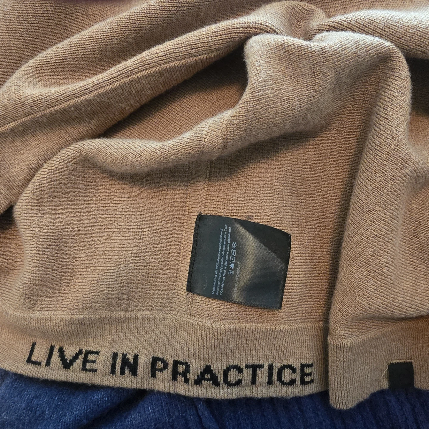 Lululemon Crew Neck Sweater - photo 4